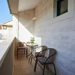 Apartamento Vujina - Comfort With Terrace 3 Luka *